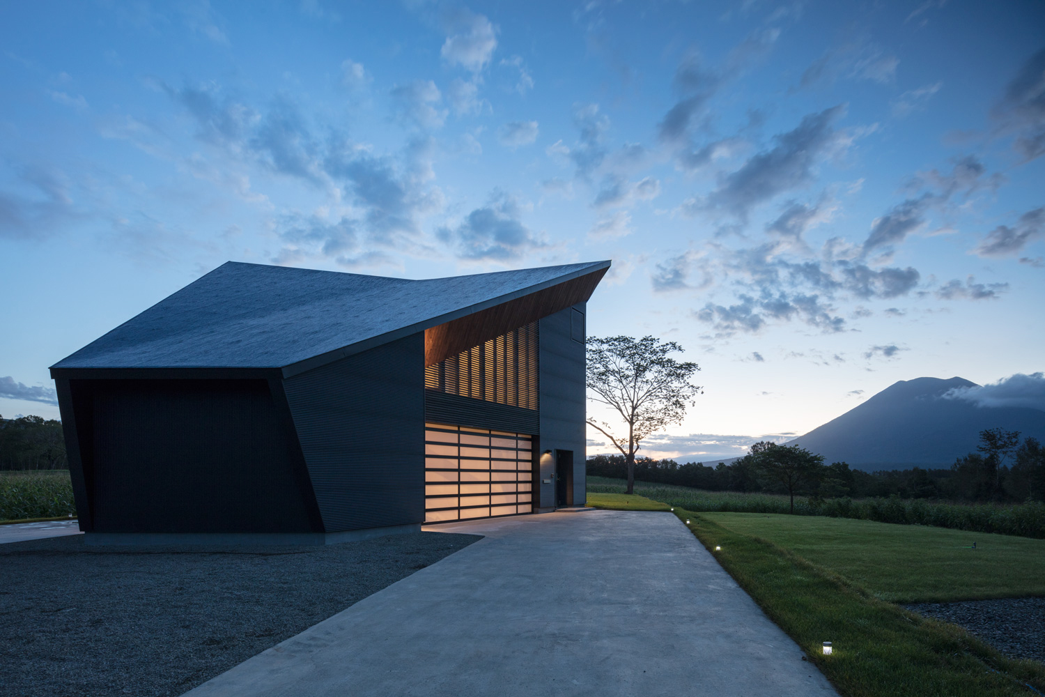 TSUBASA | VILLA NISEKO | 北海道札幌の建築設計事務所 ヒココニシアーキテクチュア株式会社